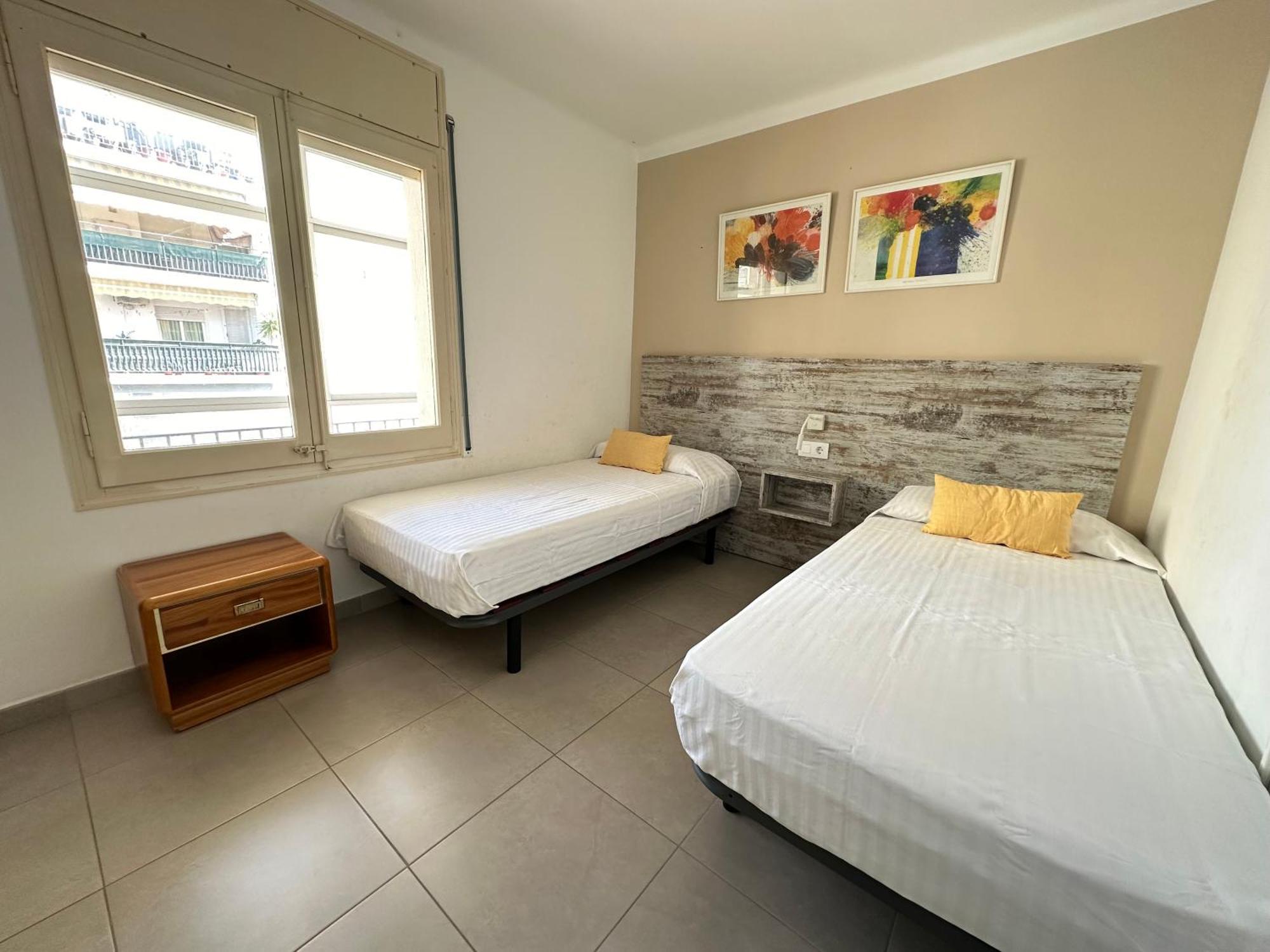 Agi Ferran 32 Apartment โรเซส ภายนอก รูปภาพ